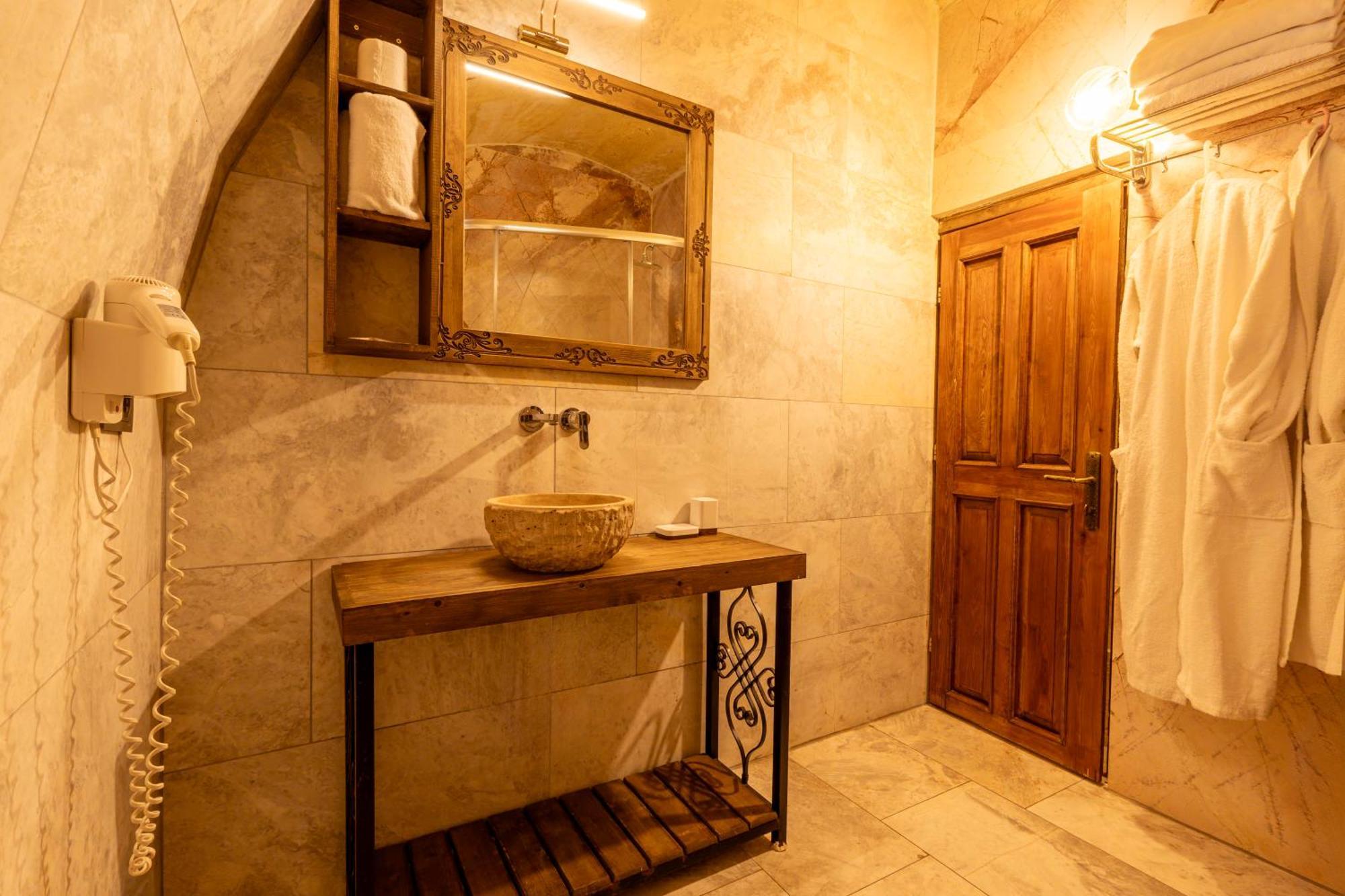 Walnut House Hotel Гьореме Екстериор снимка