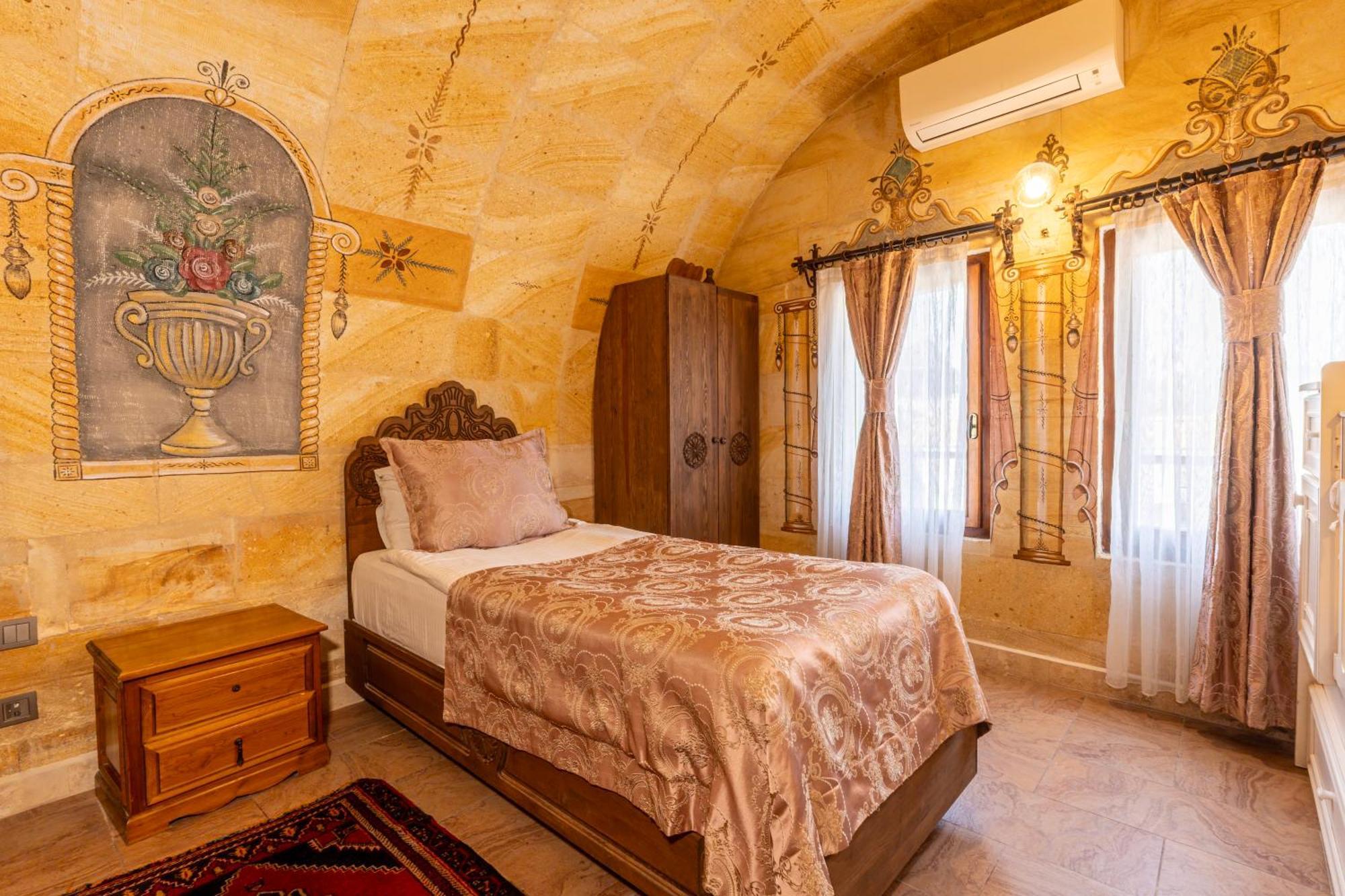 Walnut House Hotel Гьореме Екстериор снимка